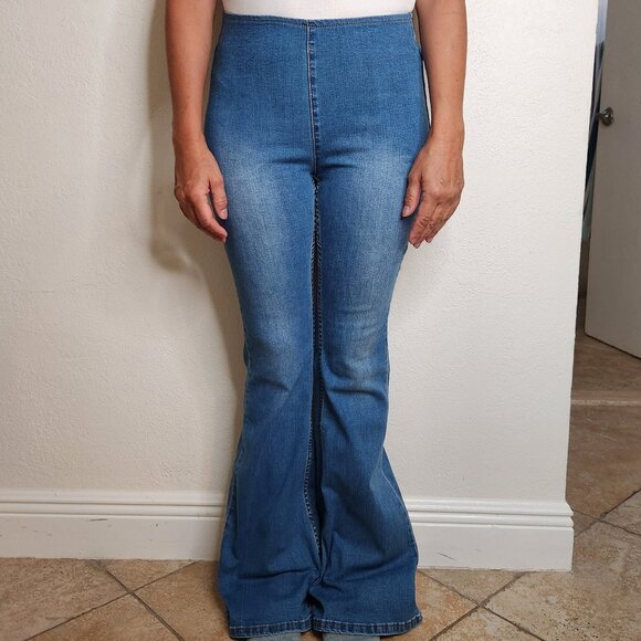 Mustard Seed Flare Jeans - Picture 1 of 6
